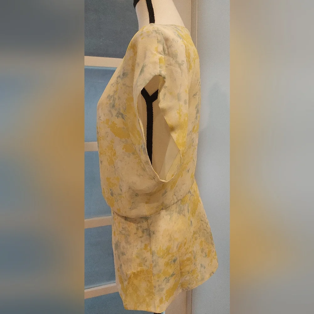 Calvin Klein Yellow and Gray Patterned Blouse - Picture 4 of 10